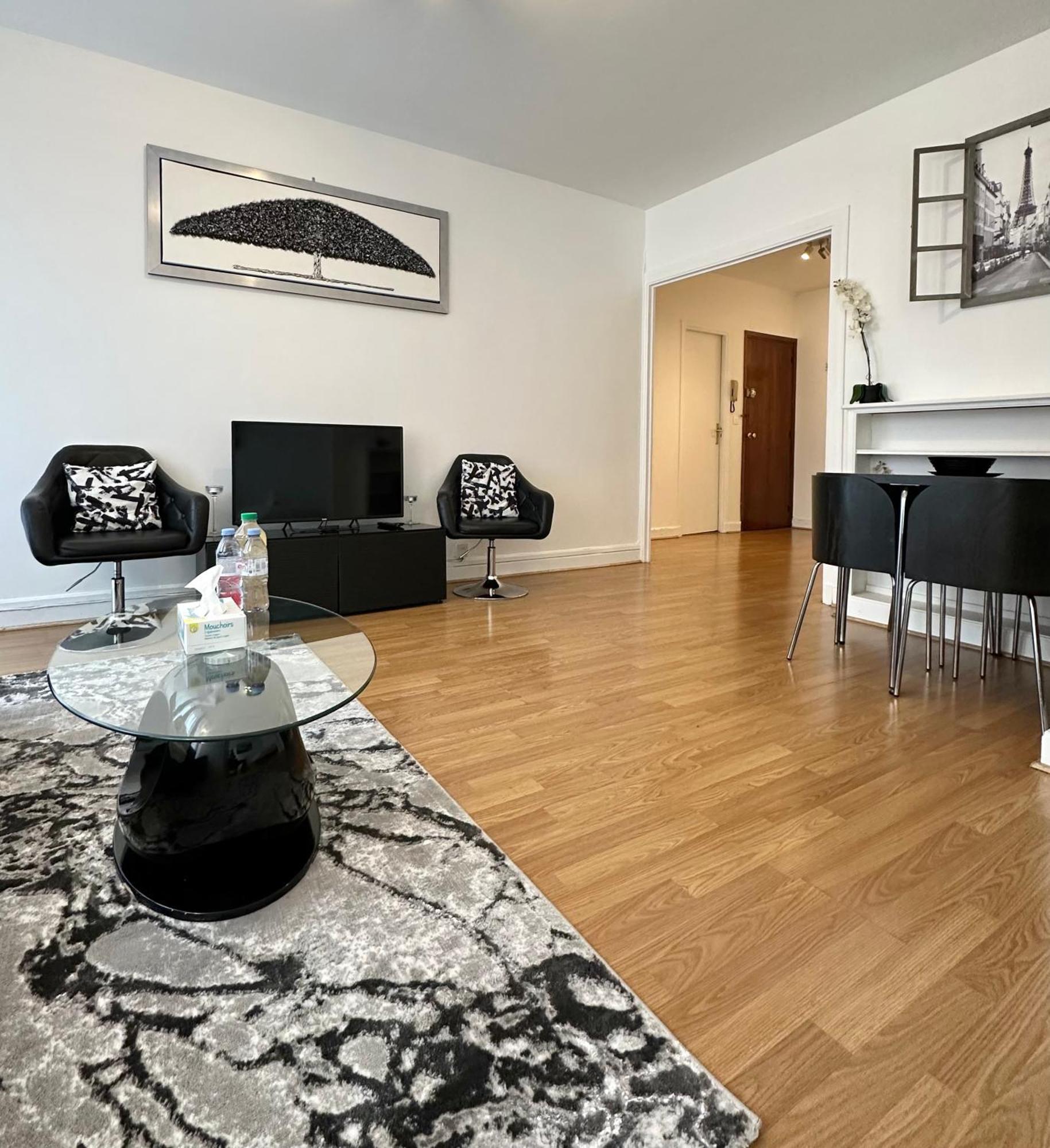 Champs Elysees 4 * Parigi